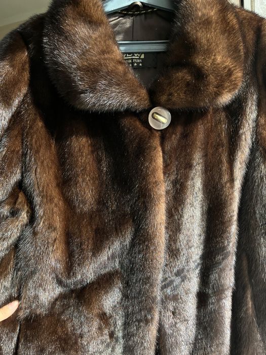 Продам норковую шубу