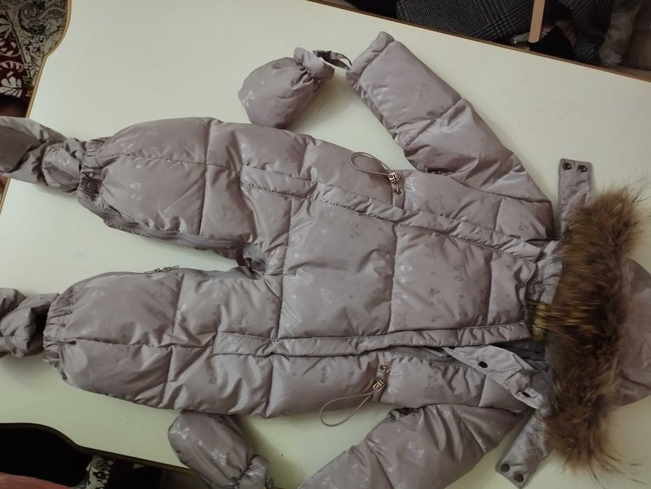 Kombenzon qiz bolaga