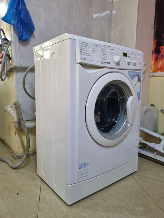 Стиральная машина Indesit