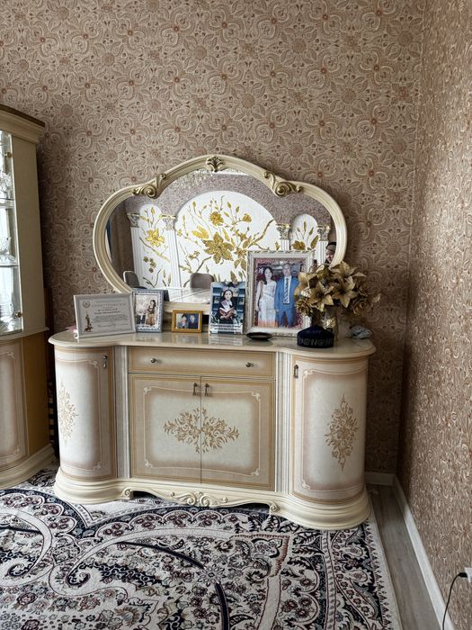 Продам два шкафа в гостевую комнату