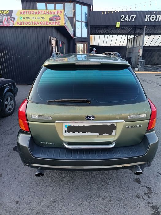 Машина субару аутбак