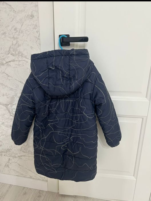 Куртка(пальто)для девочки  на рост 116см