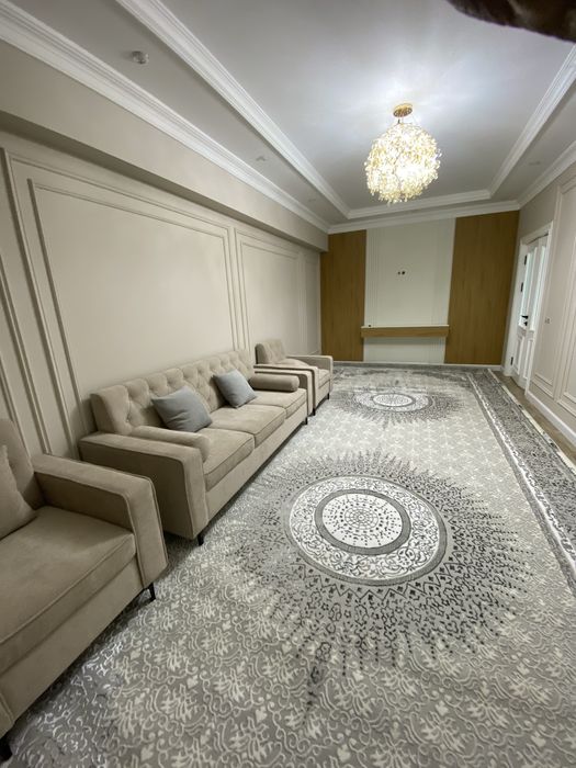 Uy sotiladi sirochni pat kulich yevro remont mebel tiynika navastroyka