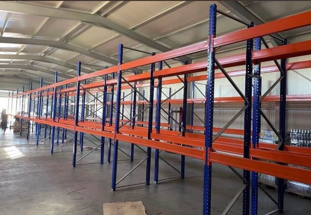 Rafturi metalice de vanzare  pe stoc