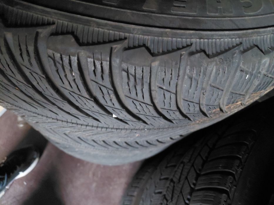 245/45/18" Michelin 4бр.гуми.