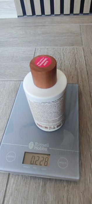 Ser de fata autobronzant cu acid hialuronic manusa si Laptele de corp SOLIS