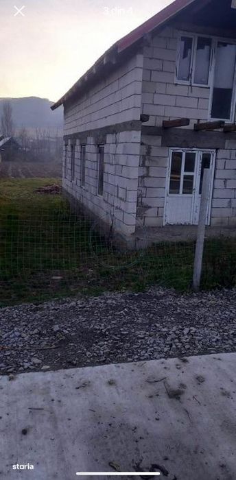 Casa de vanzare – la 20 km de Bistrita