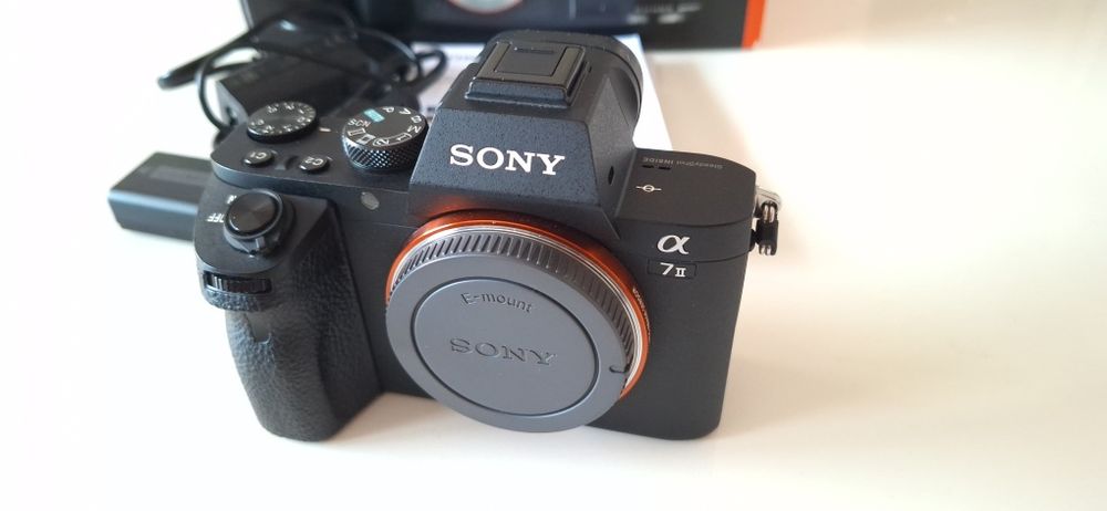 Sony A7 II                    .