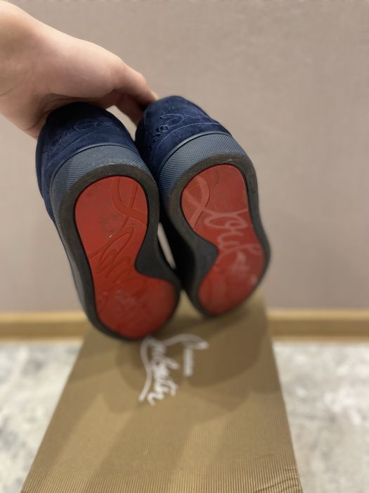 Продам лабутины синие