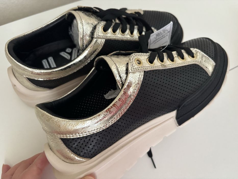 Кожанные кросовки