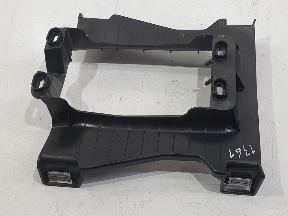 Ornament consola centrala 7p6863233 Volkswagen Touareg 2 (7P) (2010 - 2014) 3.0 tdi CASA