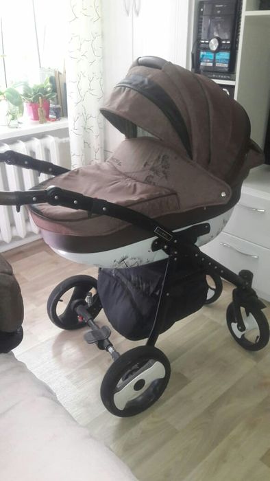 Коляска в отличном состоянии