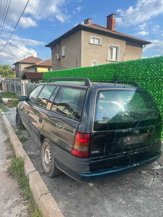 Продавам Opel Astra 1.6 газ/бензин за части