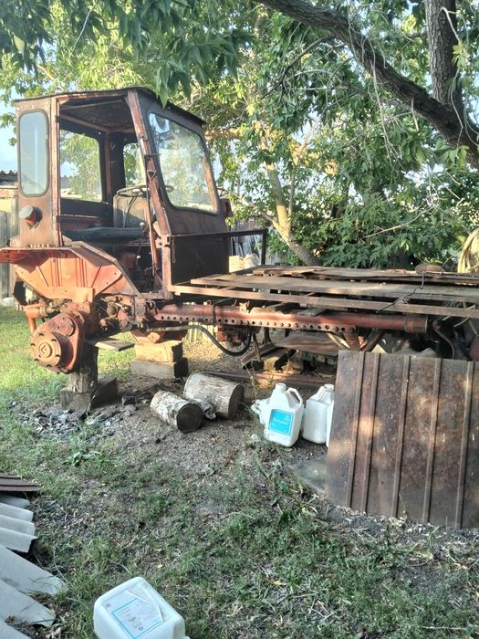 Продам трактор Т-16