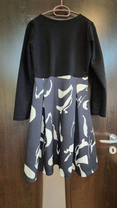 Елегантна дамска рокля