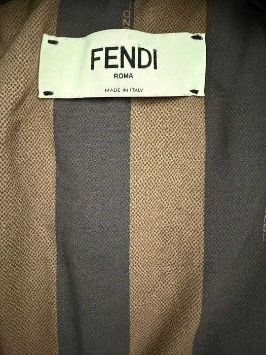 Продам куртку Fendi размер 42-44