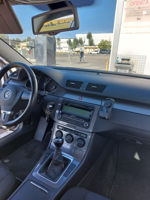 VOLKSWAGEN Passat 2010 — imagine 3