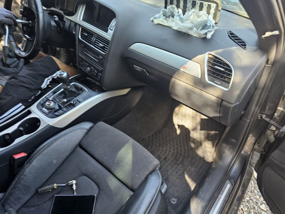 Dezmembrez audi a4b8 2.0 caga euro 5