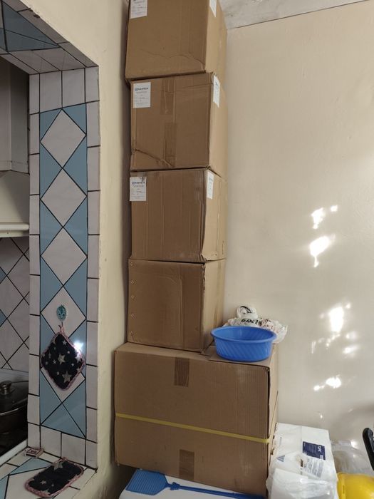 Картонная коробки и Катушки б.у хорошем состоянии и каробки есть б.у