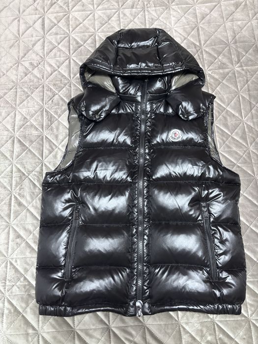Vesta Moncler mat lucios
