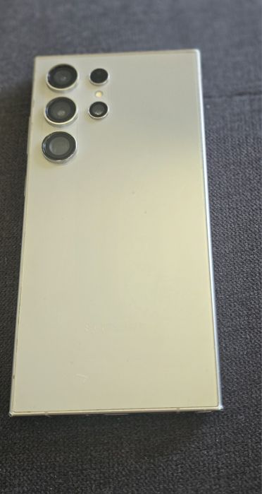 Samsung. S24 ultra 256 gb