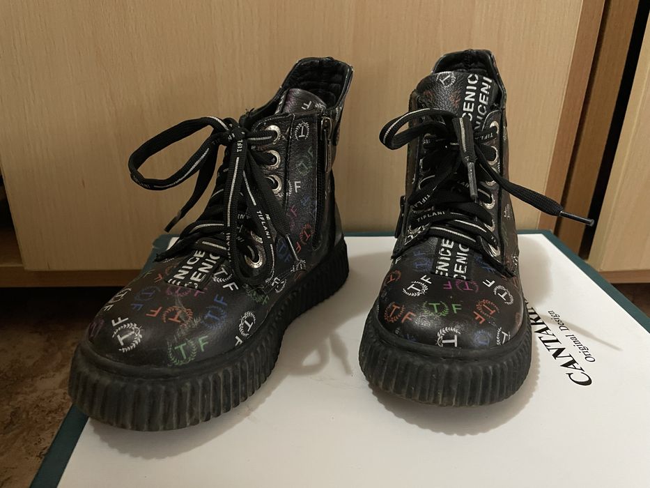 Продам кожаную обувь для девочки