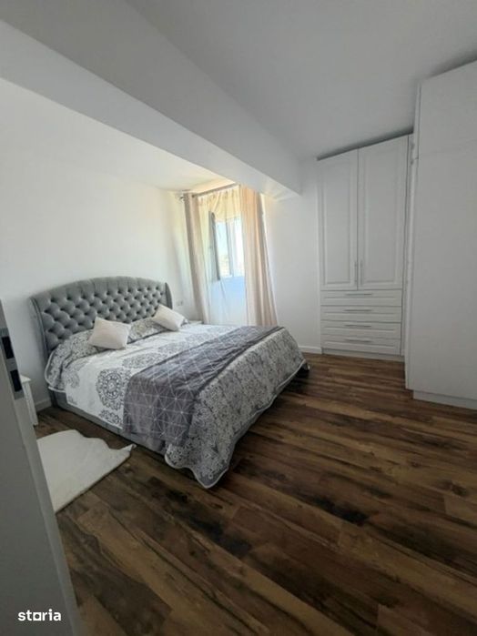 Apartament zona Isu , 3 camere !