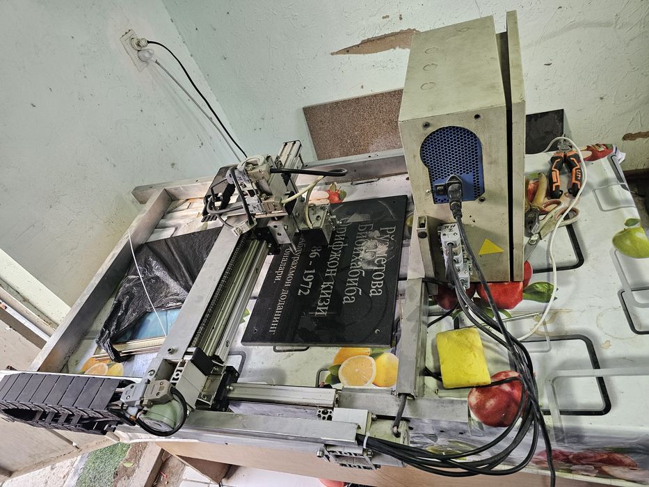 Гравировчни станок сауно для камня.