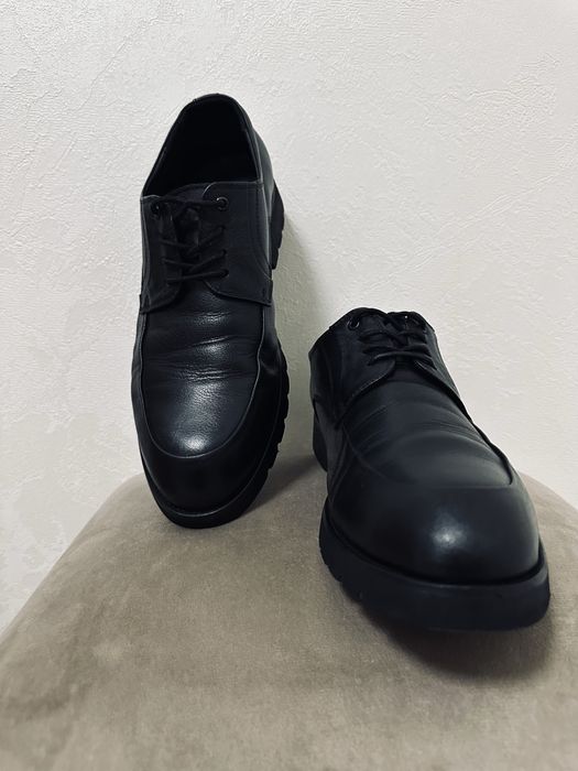 Эркаклар туфлиси кора тоза чарм. Мужской туфли лофер черная кожання