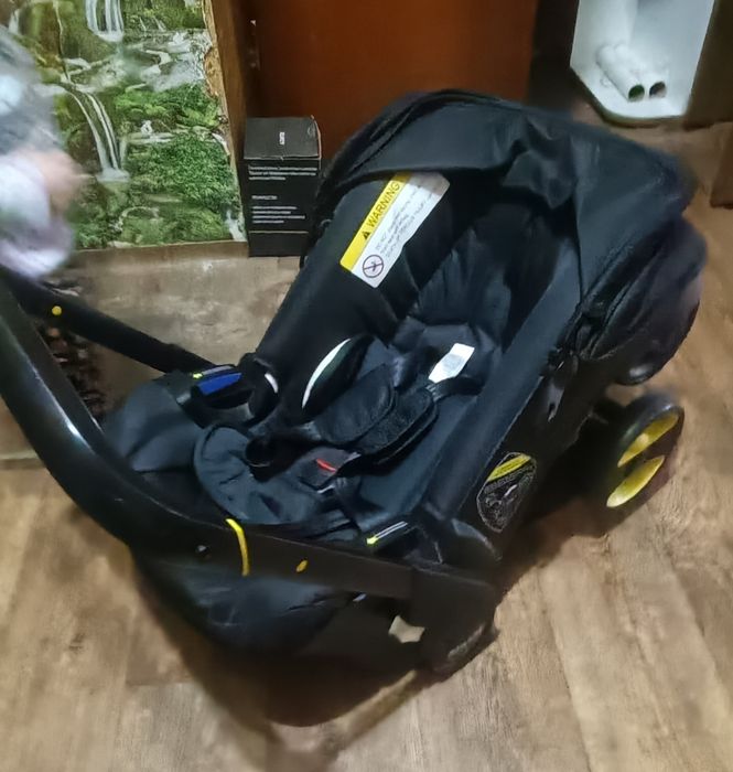 Продам автолюлька коляску Mstar