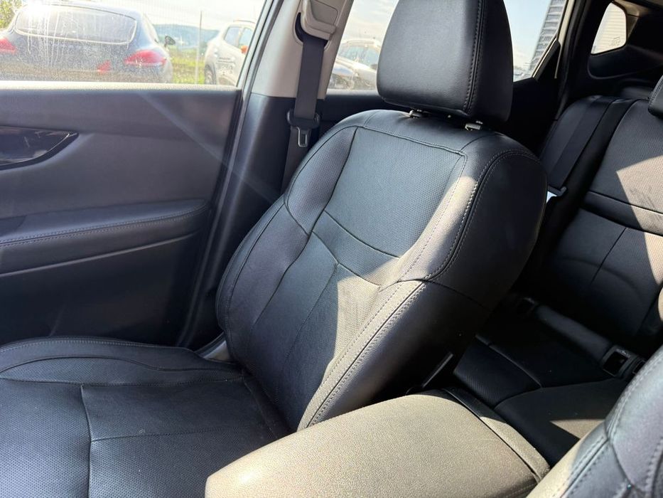 Dezmembrez Nissan Qashqai j11 2014 alb 1.5 dci k9k 636 volan stanga