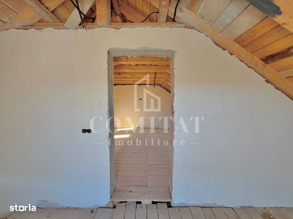 Casă de tip duplex | Stadiu semifinisat | 4 camere | Zona Câmpului