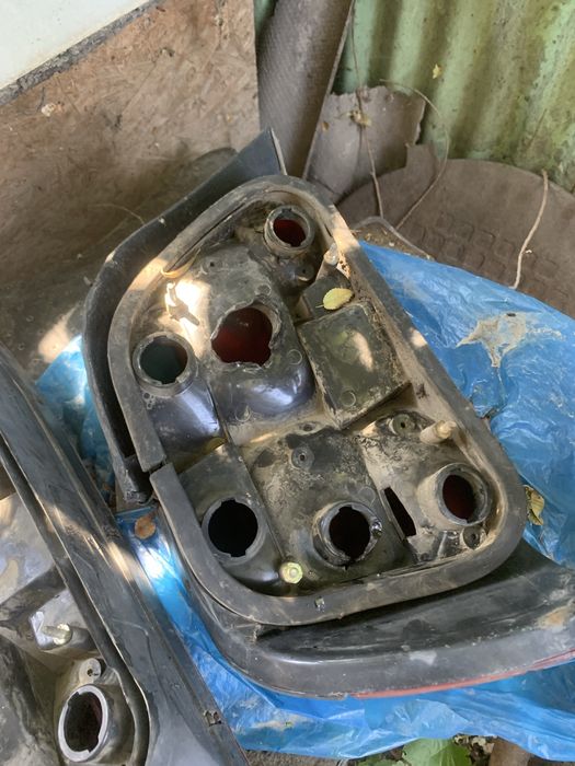 Продам задние фанари бмв е38