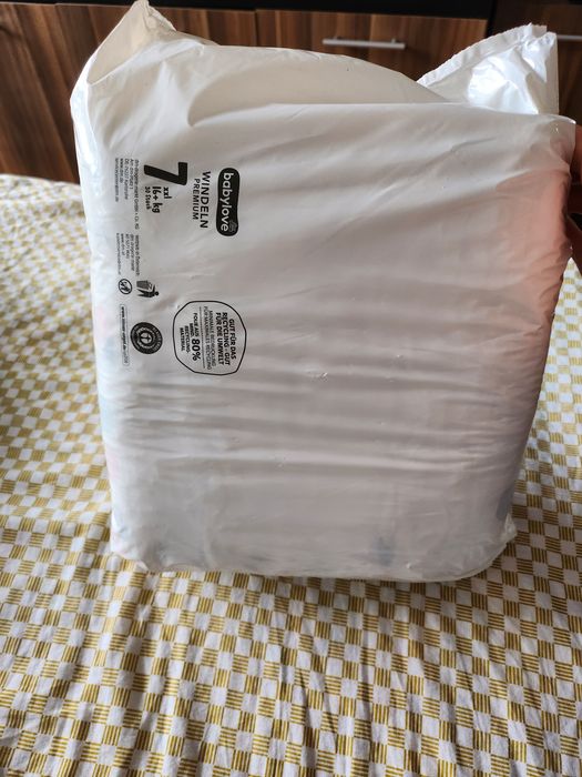 Памперси на DM - Babylove, 30 броя, размер 7, 16+кг, нов пакет, Бургас