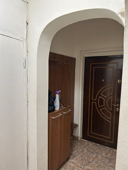 Inchirez apartament 2 camere decomandat