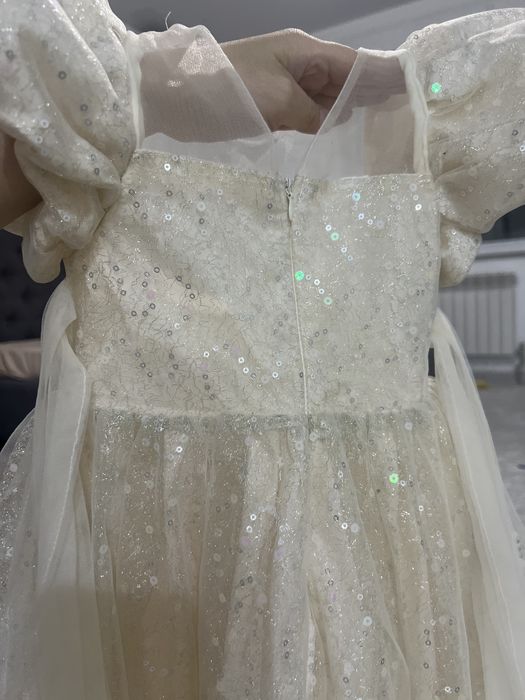 Нарядное платье размер 116