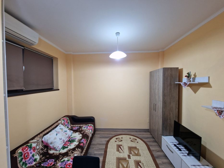 Garsoniera de închiriat