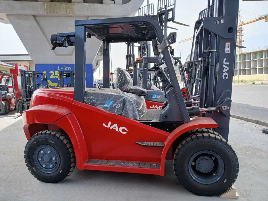 Вилочный Погрузчик Авто Кара Avto Kara  7 тонный JAC