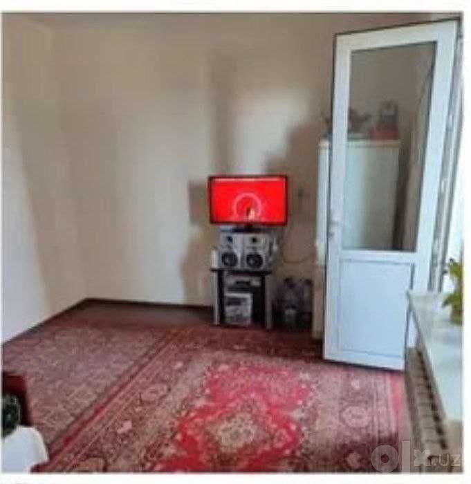 10-Худуд   2 хона 2-этаж 9 этажка  60 квадрат  62.000$