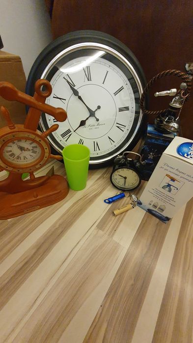 Часовник - 3 броя и други