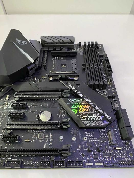 Дънна платка ASUS ROG Strix X470-F Gaming АМ4