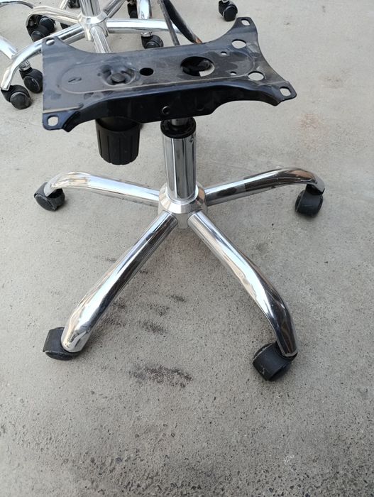 Продам комплектующие офисных кресел