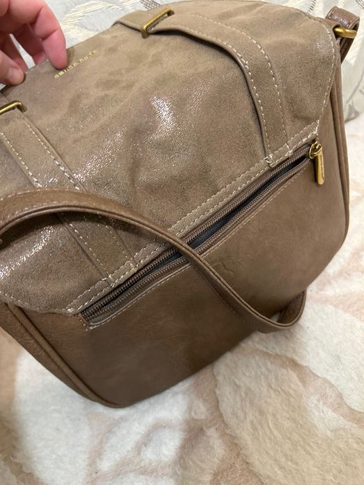 Дамска чанта през рамо