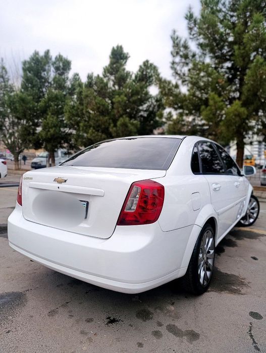 Srochna sotiladi 2020 yil Jentra Lacetti avtomat 3 pozitsiya