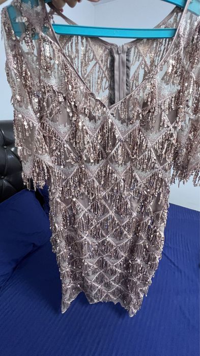 Rochie elegantă facuta pe comanda , foarte frumoasa
