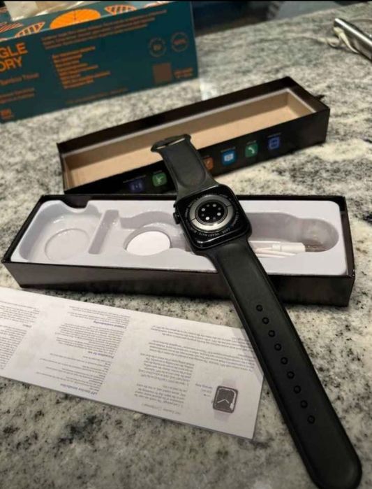 Smart watch yangi ochilmagan!