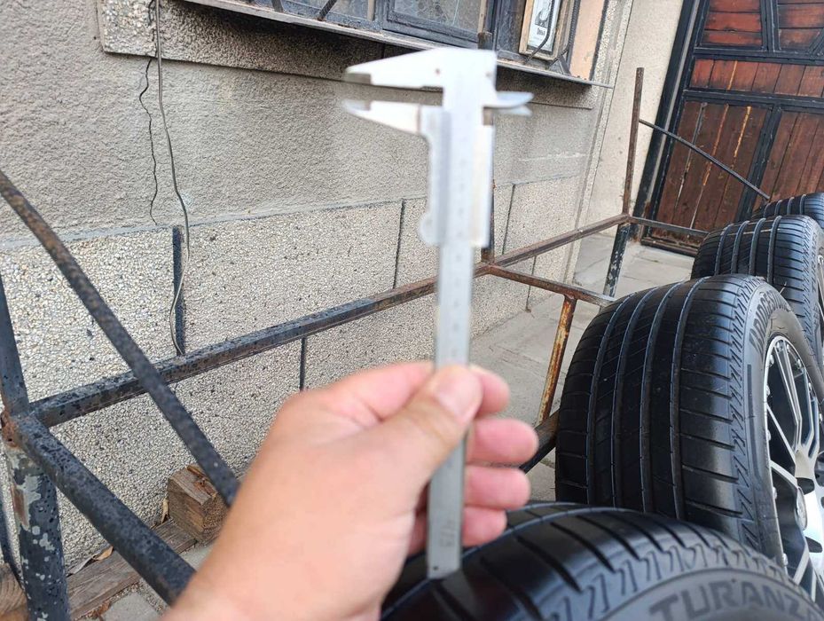 Алуминиеви джанти "Advanti Racing" 5x100 16 с гуми Bridgestone Turanza