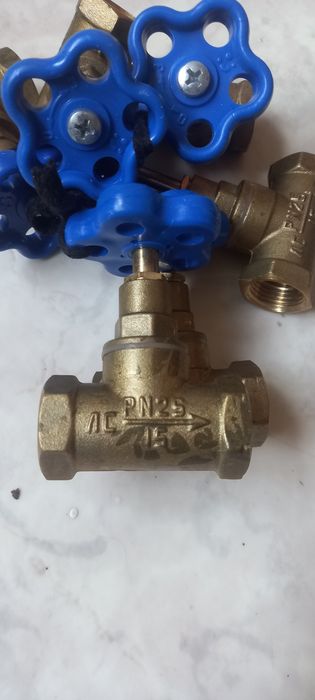 Вентиль (клапан) латунный