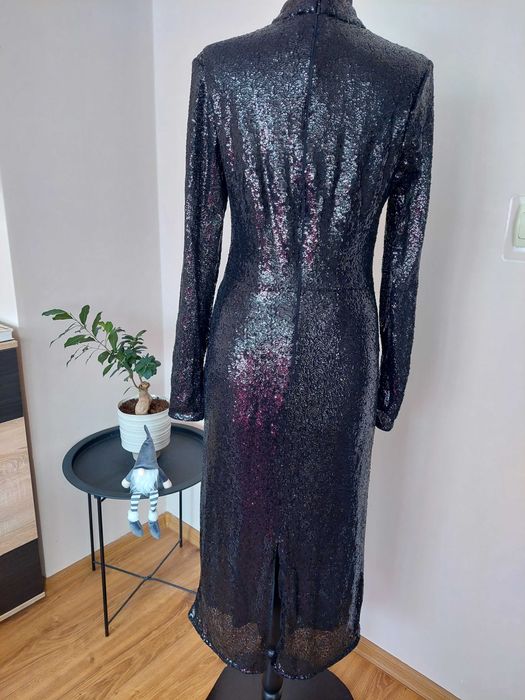 Официална рокля с паети HM