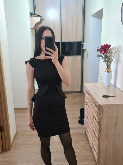 Платья женские вечерние коктейльные